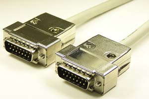 EMI対策　Dsubケーブル 15pin 丸ケーブル（オス－オス、M2.6ショートネジ）