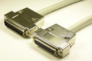 EMI対策　Dsubケーブル 25pin 丸ケーブル（オス－メス、M2.6ショートネジ）