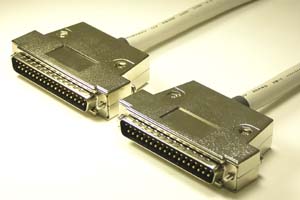 EMI対策　Dsubケーブル 37pin 丸ケーブル（オス－オス、M2.6ショートネジ）