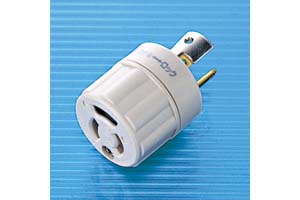 【サンワサプライ】　電源アダプタ、3P引掛け→3P抜け止め平刃変換、15A・125V（合計1500Wまで）