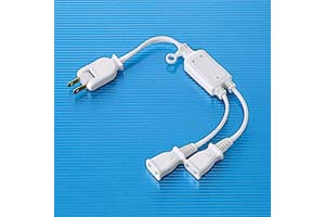 【サンワサプライ】　ACアダプタ専用電源延長コード、2分岐タイプ、2P用、長さ0.4m、7A・125V（800Wまで）