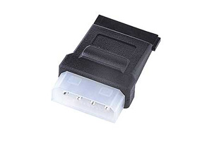 【サンワサプライ】　SATA変換アダプタ、4P電源－SATA15pinメス