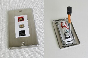無塗装ステンレスプレート付きAVコンセント（S端子+音声用、壁面埋込配線タイプ、接続ケーブル付き）