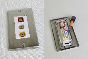 無塗装ステンレスプレート付きAVコンセント（コンポジット映像+音声用、壁面埋込配線タイプ、接続ケーブル付き）