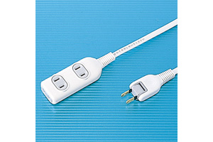 【サンワサプライ】　電源タップ（簡易パッケージタイプ、2P・3個口、15A・125V（合計1500Wまで）、2Pスイングプラグコード5m付き）