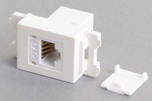 コンセントチップ（スナップインセット品）　コンセント側：RJ-45（CAT6 UTP）メス／壁内側：RJ-45（CAT6 UTP）メス　縦型　防塵カバー付き　白