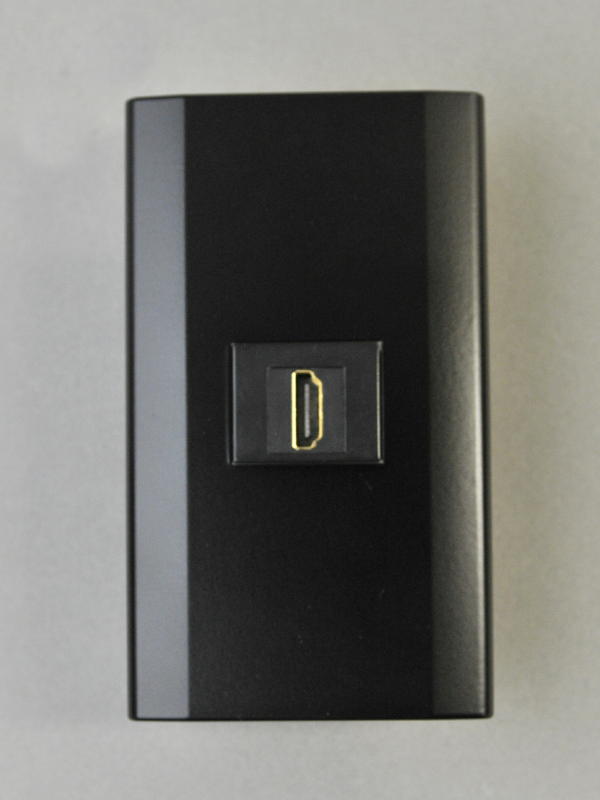 コンセントチップ（スナップインセット品） コンセント側：HDMIメス／壁内側：HDMIメス 縦型 黒 :【ホームワイヤリング】